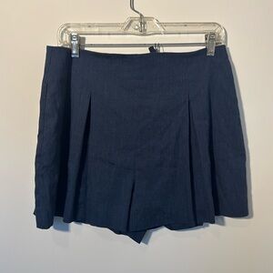 NWT BCGB Maxazria Striped Flowy Shorts - M